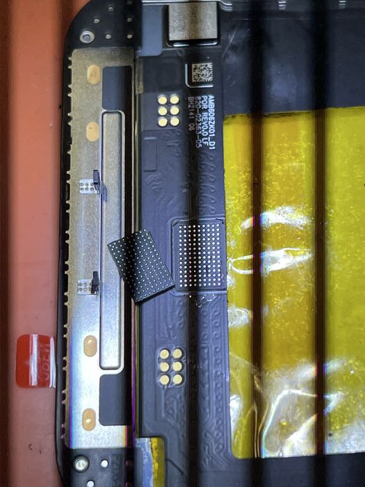 Ремонт телефонів (акумулятор, дисплей, кришка, переклейка скла)