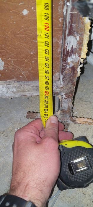 Продам двері металеві