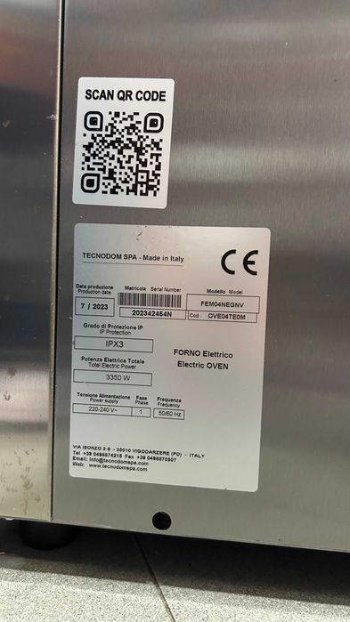 Forno de convecção profissional Tecnodom FEM04NEGNV