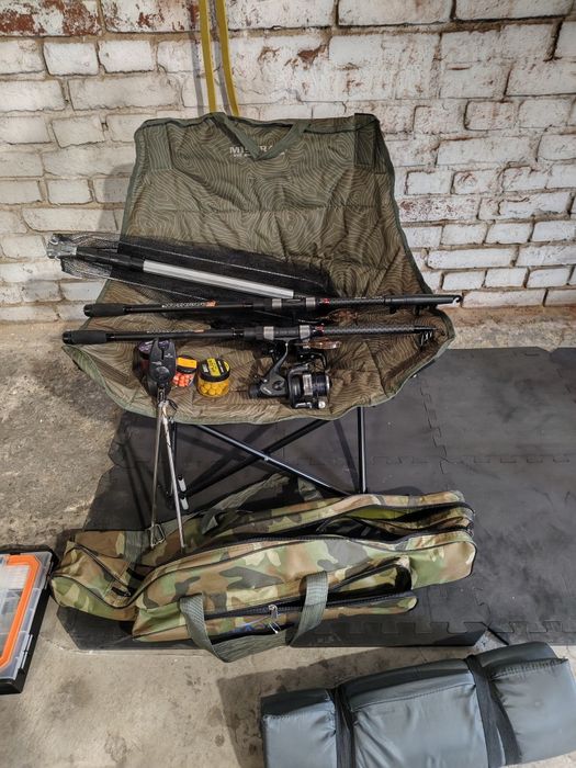 Zestaw karpiowy/feeder wędki, kołowrotki, sygnalizatory, fotel