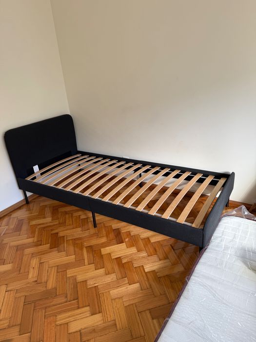 Cama Estofada 90x200 cm com Colchão