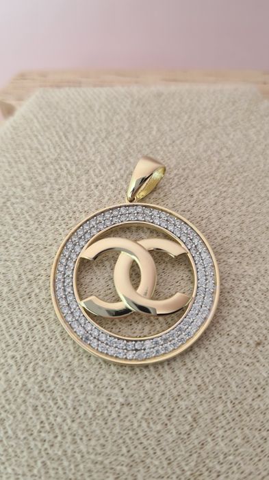 Bardzo duży Złoty wisiorek zawieszka CC Chanel z białą cyrkonią