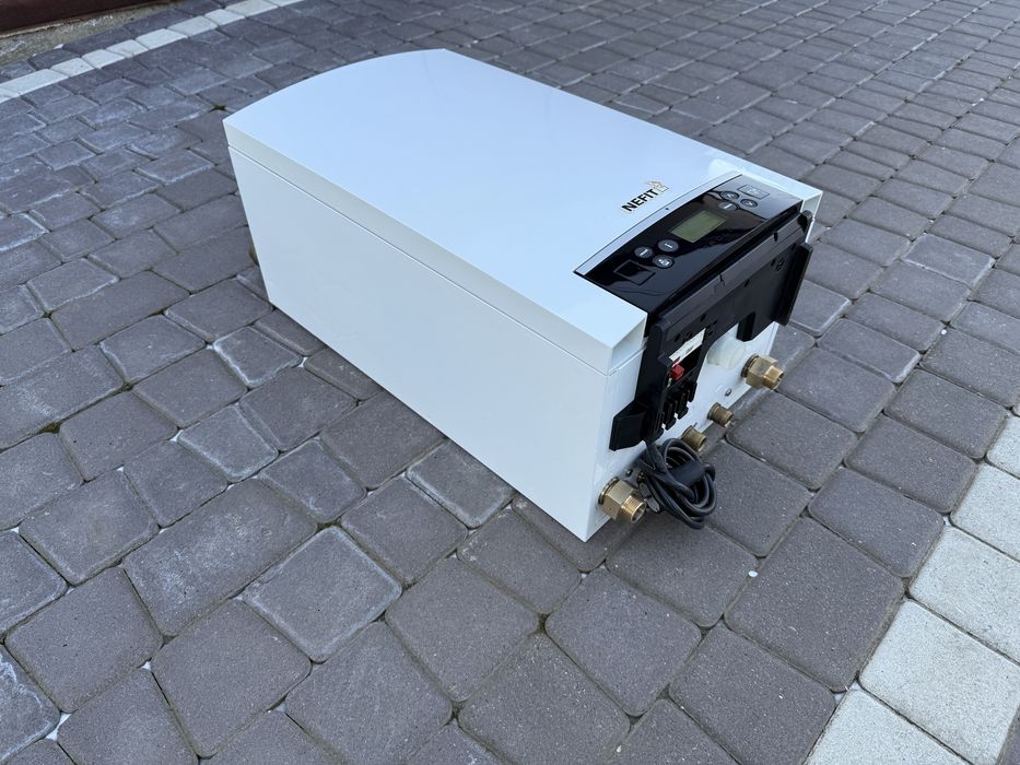 Nefit Bosch ProLine 24kw Конденсаційний 2контурний газовий котел