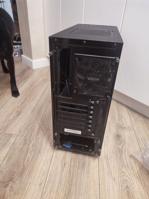 Корпус системного блоку NZXT