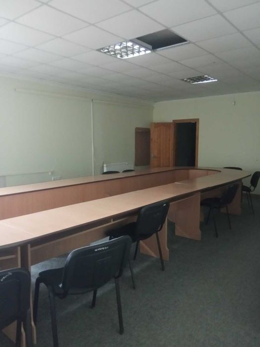 Частина будівлі 504,5 м2, Тлумач, вул. Кармелюка, 1