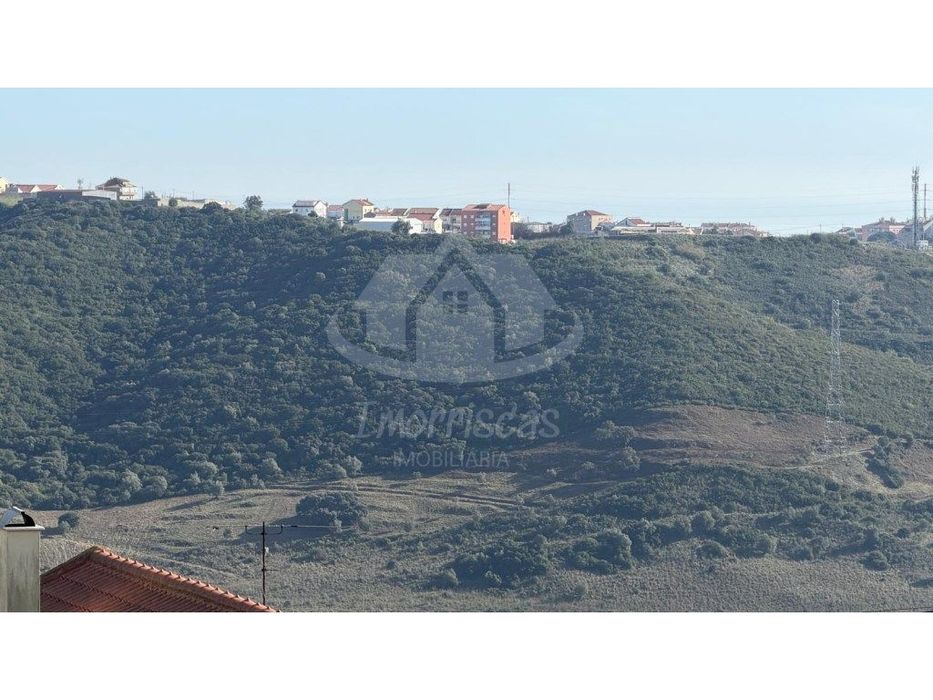 Terreno não edificável com 200 m² no Cabeço da Aguieira, Unhos