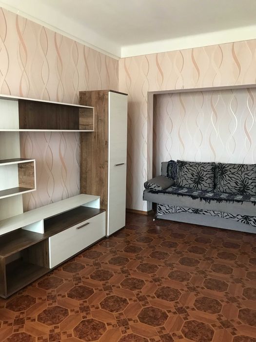 Продається 2к. квартира на Пісках