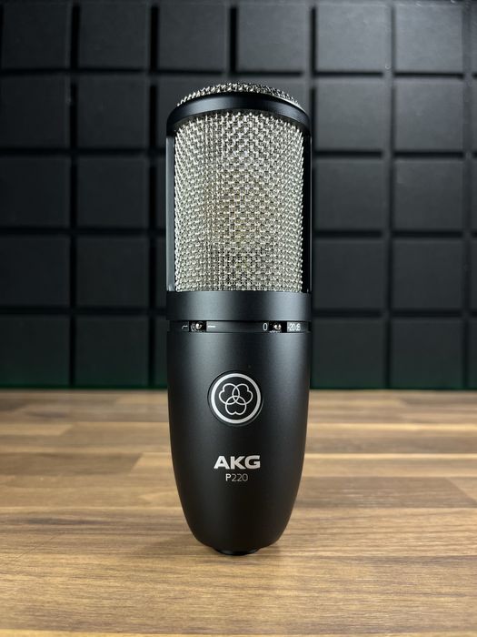 AKG Perception P220 (Доставимо кур’єром — БЕЗКОШТОВНО!)