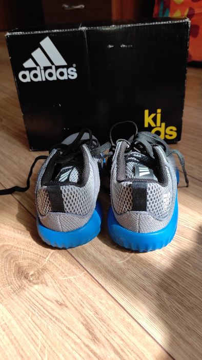 Кросівки Adidas оригінал