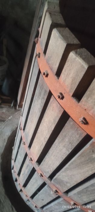 prensa uvas  / lagareta