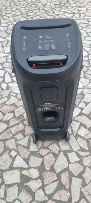 Alugo jbl 310 partybox