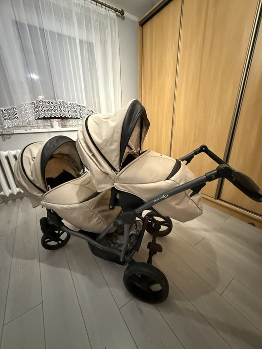 Wózek bliźniaczy, nosidełka