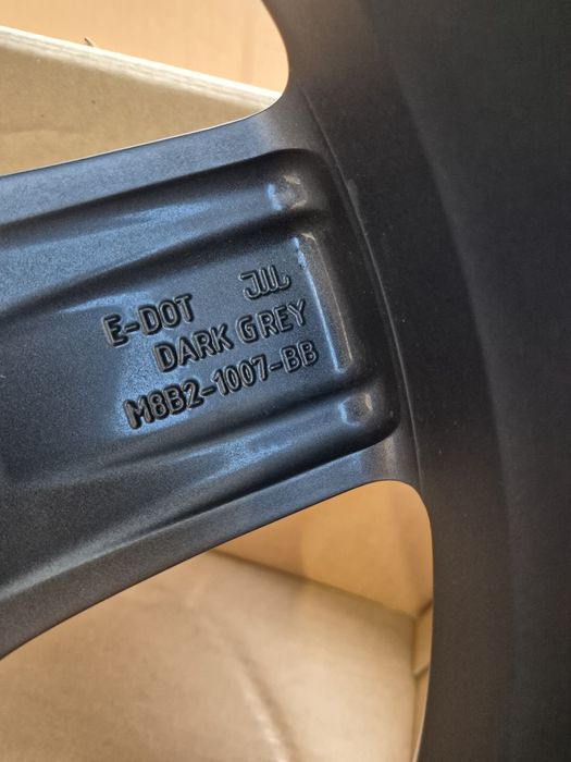 Felgi Land Rover Defender 20 cali 5x120
