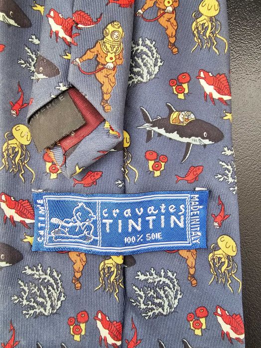 Vendo Gravata Tintin – Edição Exclusiva para Fãs e Colecionadores