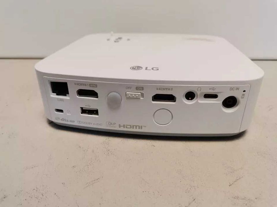 Мобильный проэктор Full HD LG  PF50KS