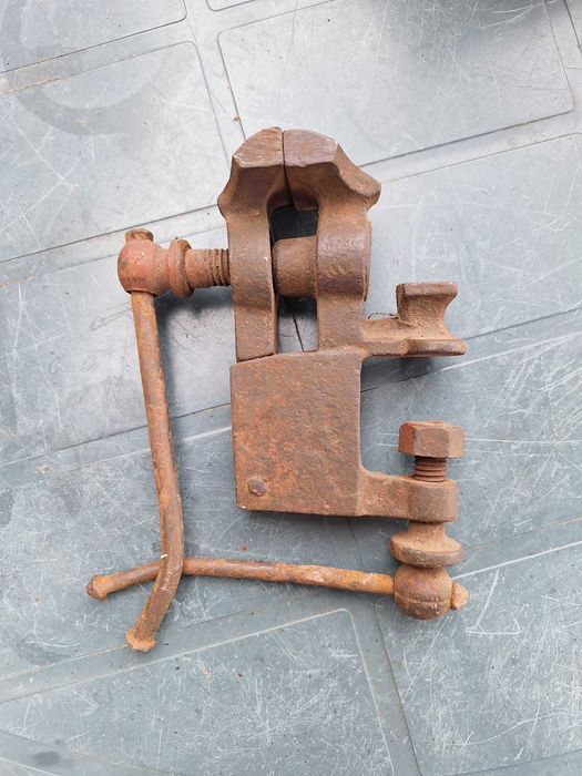 Imadło małe przenośne.