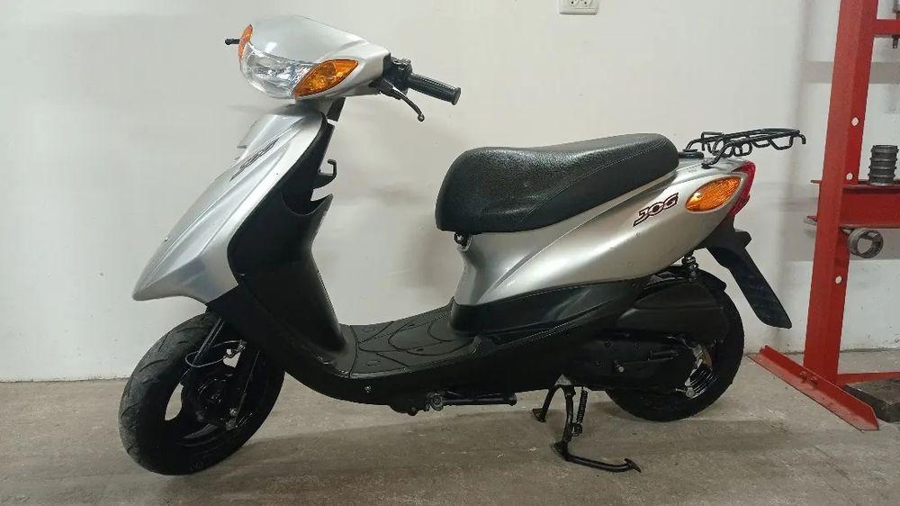 Скутер  с Японии