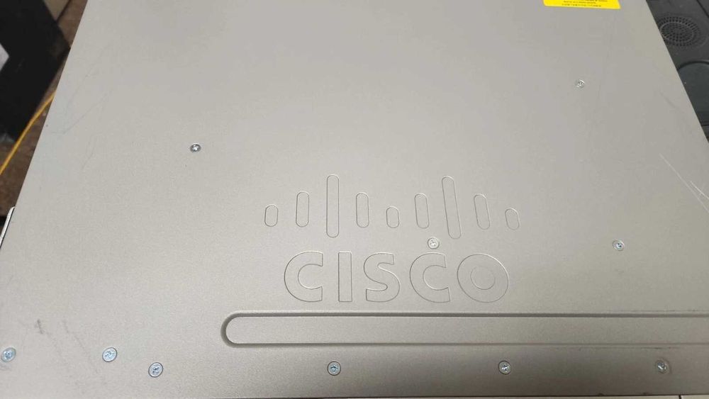 Комутатор/ світч WS-C3850-12X48U-L UPoE