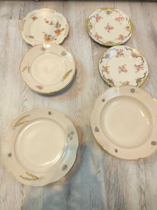 Sprzedam porcelanę talerze, talerzyki, sosjerka, patery duże , waza