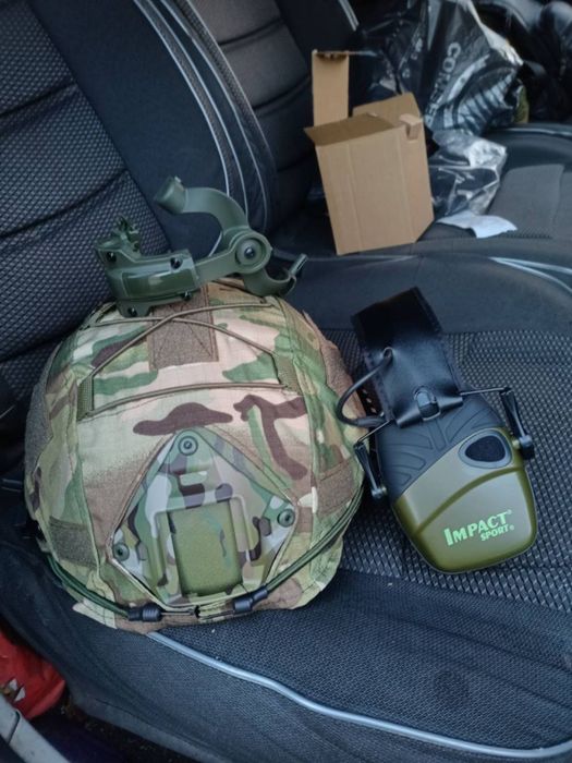 Тактичний шолом + навушники