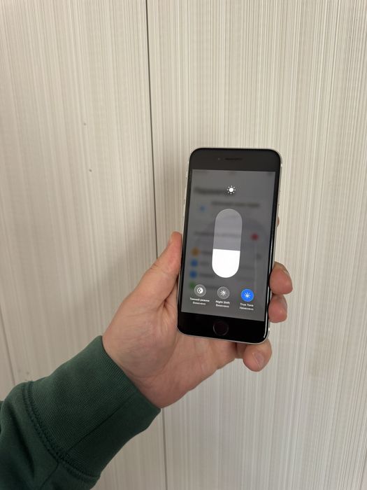 iPhone SE2 White 64g Neverlock(85% Акум)