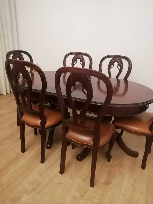 Mesa de jantar com 6 cadeiras