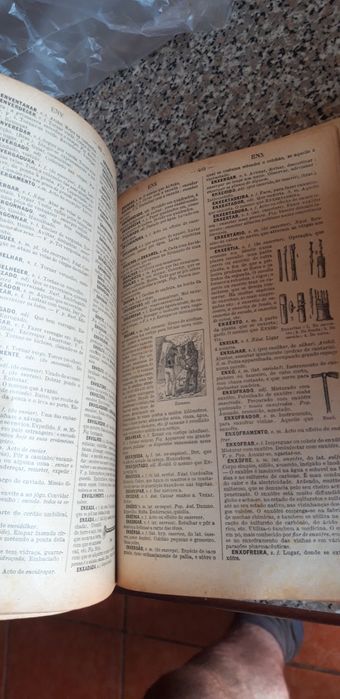 Dicionário Prático Ilustrado 1928