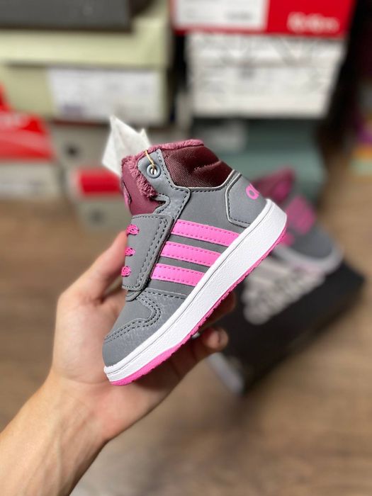 Кросівки Adidas Hoops mid 2.0 I. Розмір 21.