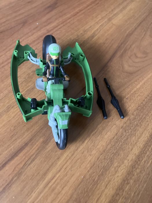 Boneco Ben 10 Tenn-Speed Cycle