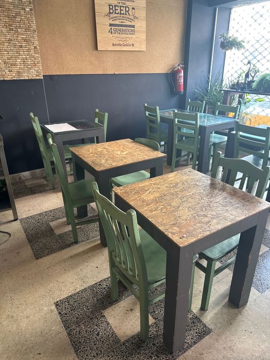 Mesas com cadeiras