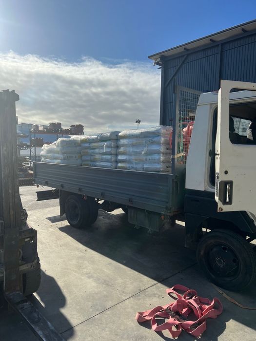 Nissan eco t100 3.0 td