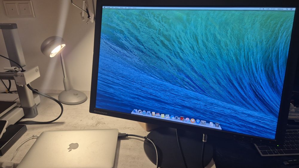 Mac book 13 Pro - uszkodzona matryca