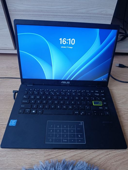 Laptop Asus Windows 11 Home