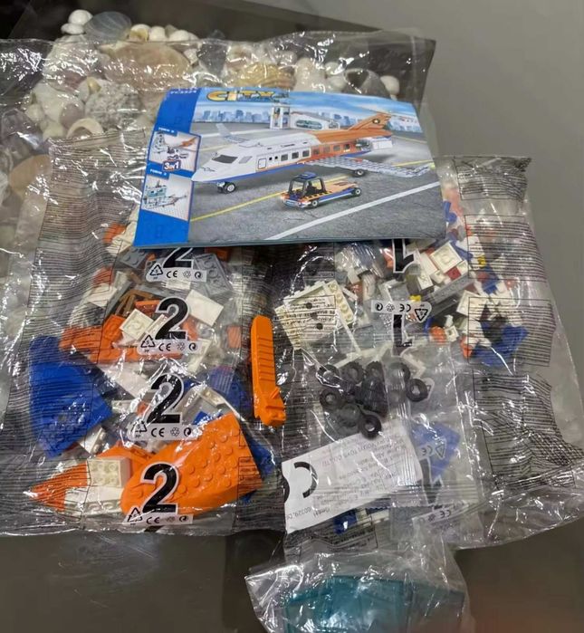 Конструктор City 3 в 1 большой самолёт 697шт блоков Совместим с LEGO