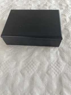 Saca-rolhas em sua caixa