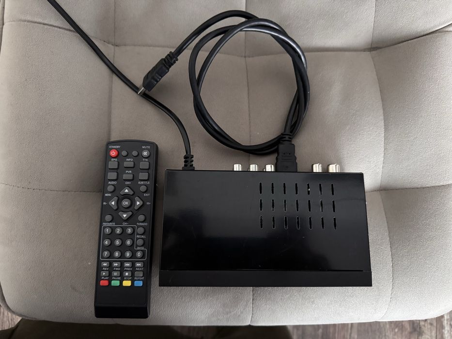 Тюнер Т2 Beko-9440 2USB + кабель hdmi в подарунок