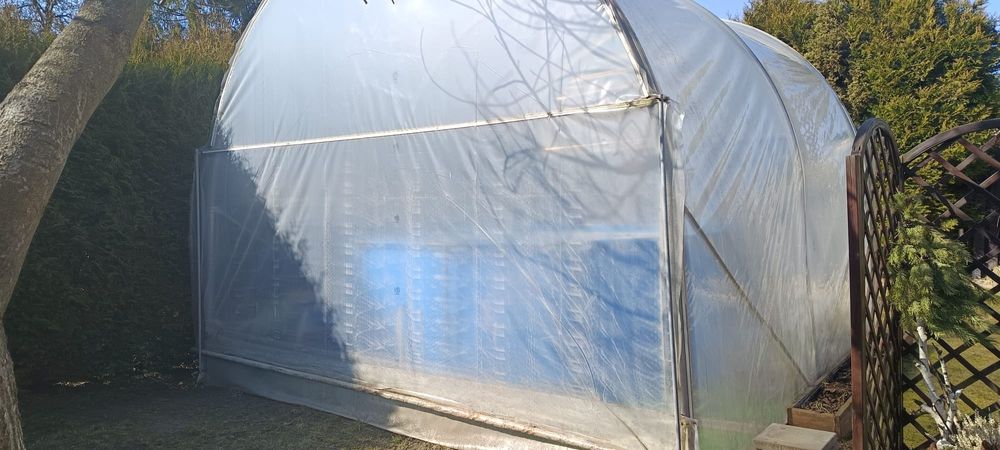 Szklarnia /  namiot z basenem!