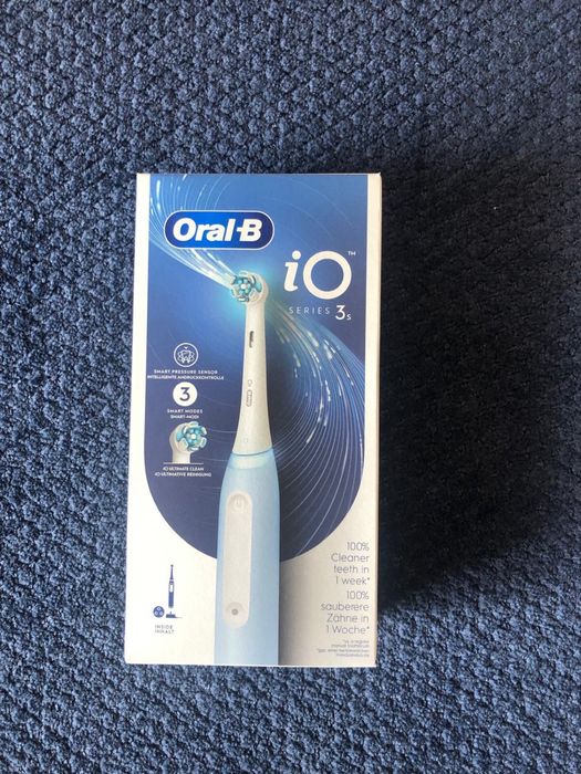 Escova de dentes Elétrica Oral B IO 3s