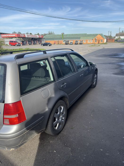Продам Volkswagen Golf IV 1.6