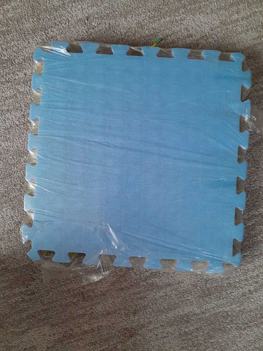 Powystawowe puzzle piankowe 4 szt. duże Wyprzedaż !