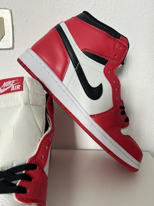 Nike Air Jordan 1 Retro High Chicago