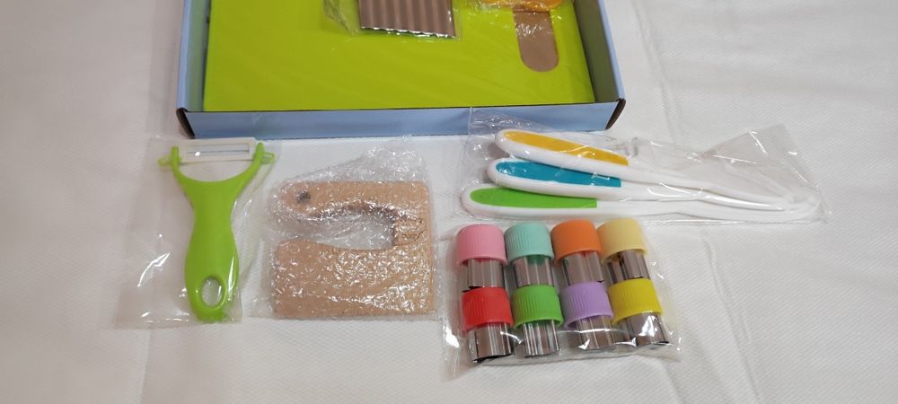 Novo conjunto de cozinha infantil