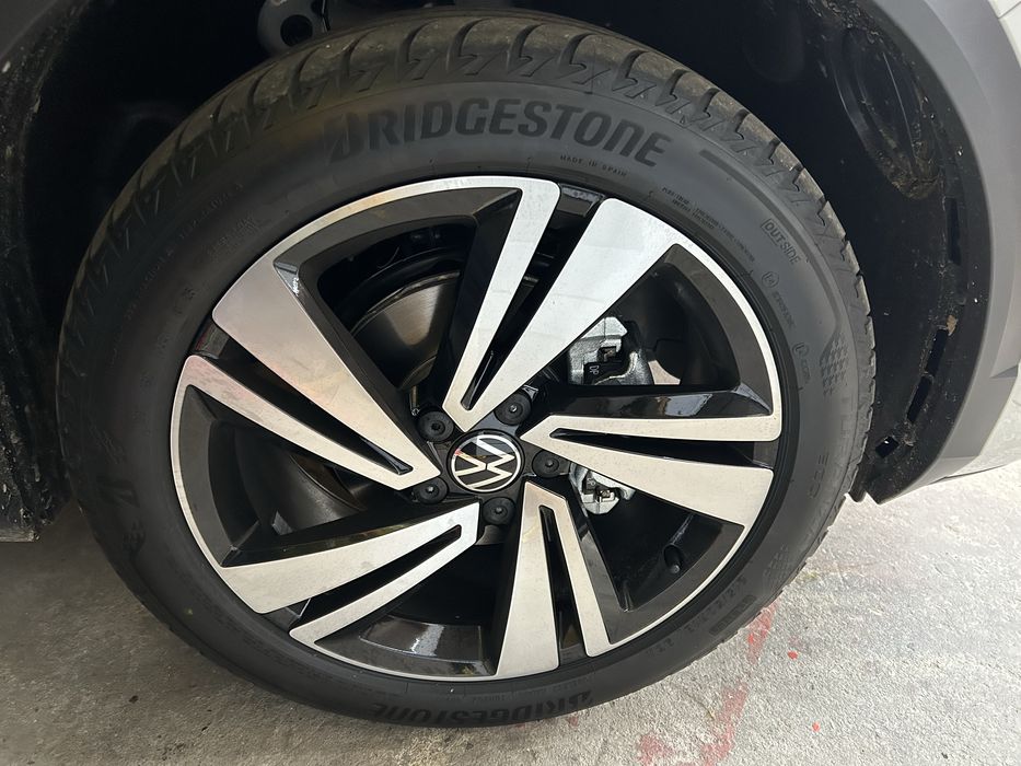 Nowe Opony Bridgestone 215/50 r18