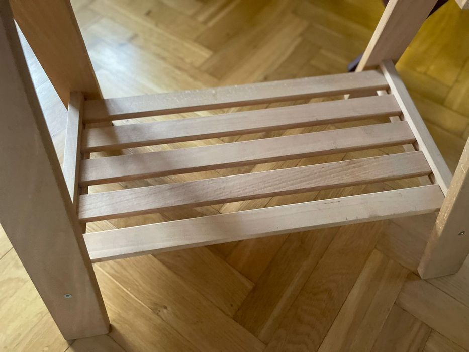 Biurko IKEA – lite drewno sosnowe