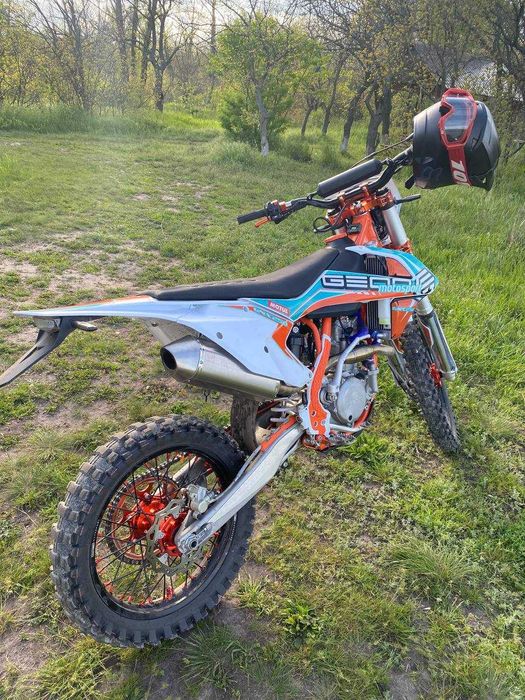 Продам мотоцикл GEON GNX250