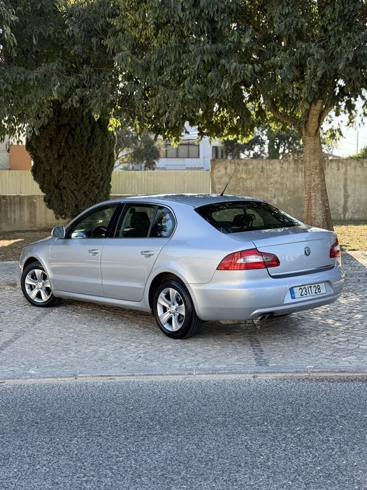 Skoda Superb 1.9 TDI 105cv — 2010 — Único Dono