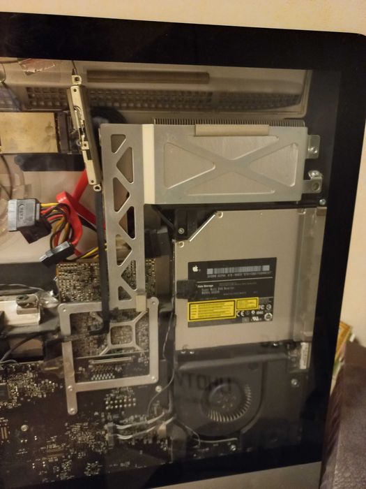 Моноблок Apple i Mac A1312 (на запчасти)