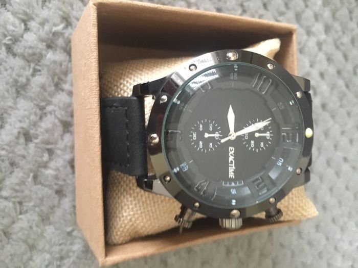 Vendo Relógio de Pulso