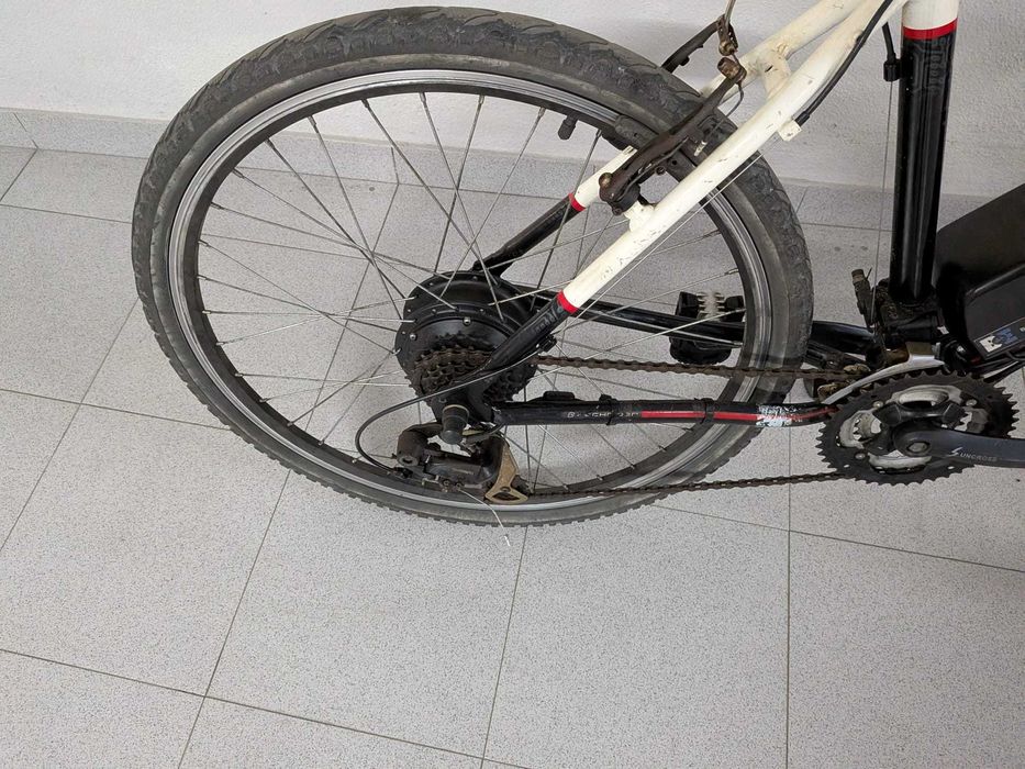 Bicicleta elétrica 26”, pronta usar