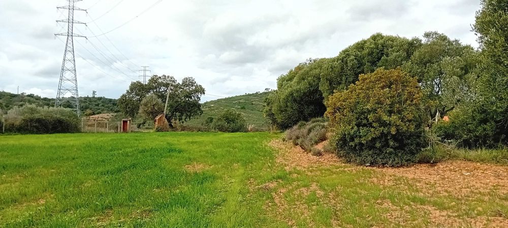 Oportunidade no Algarve! Terreno com ruina!